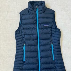 Patagonia down vest size XS